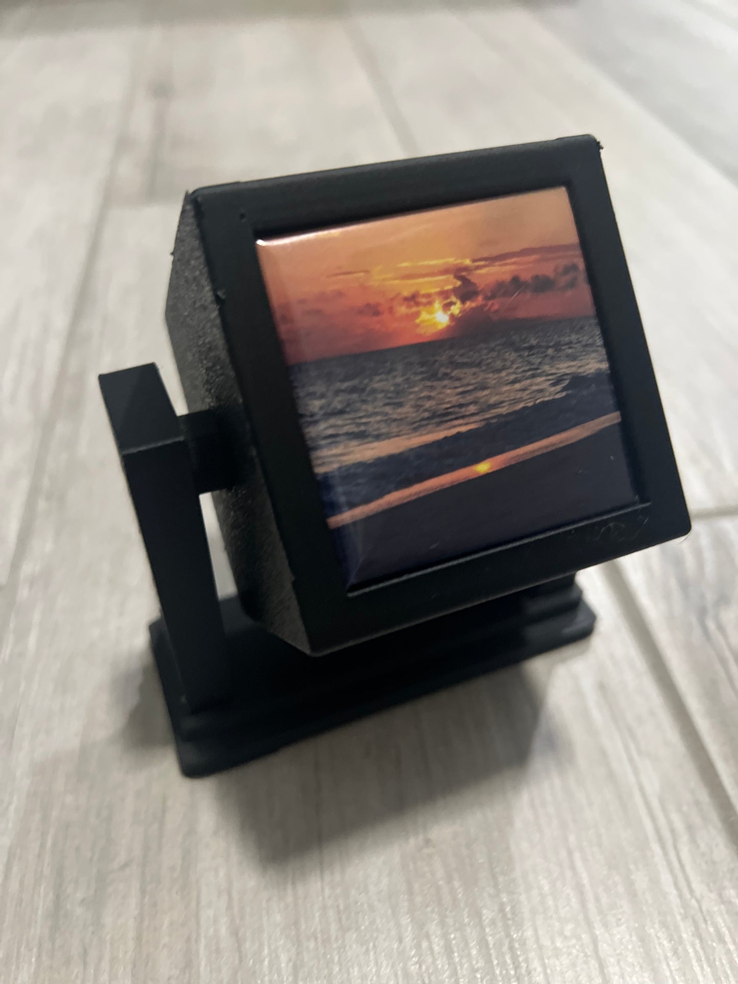 Rotating Memory Frame